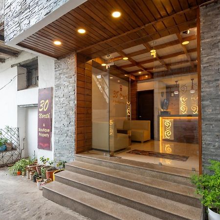 Hotel 30 Degree North Мусори Екстериор снимка